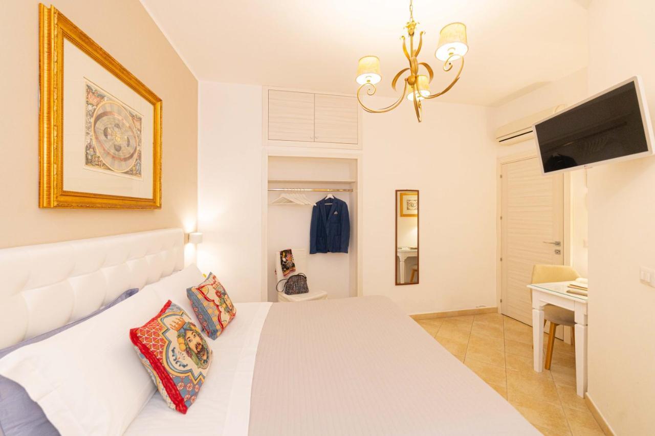 Bed And Breakfast Dionisio タオルミーナ エクステリア 写真