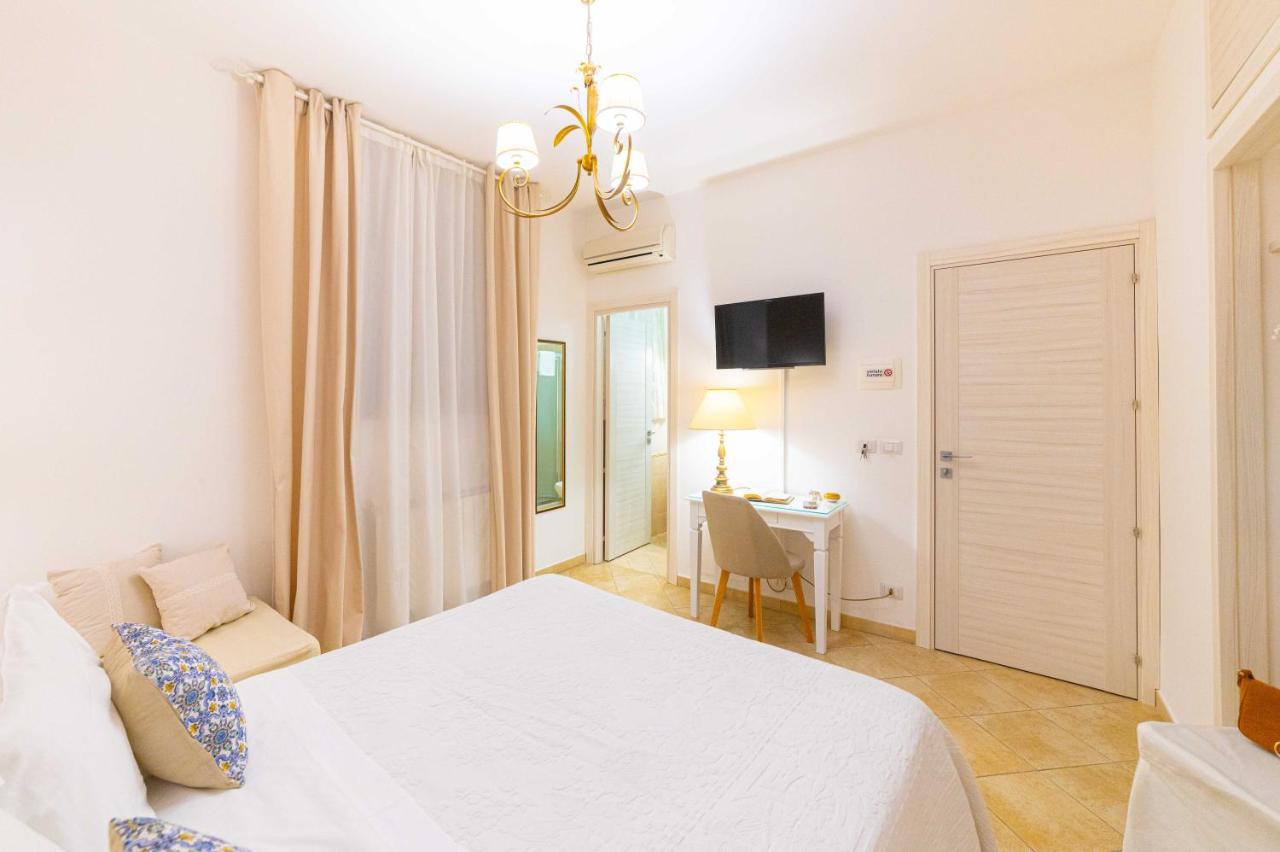 Bed And Breakfast Dionisio タオルミーナ エクステリア 写真