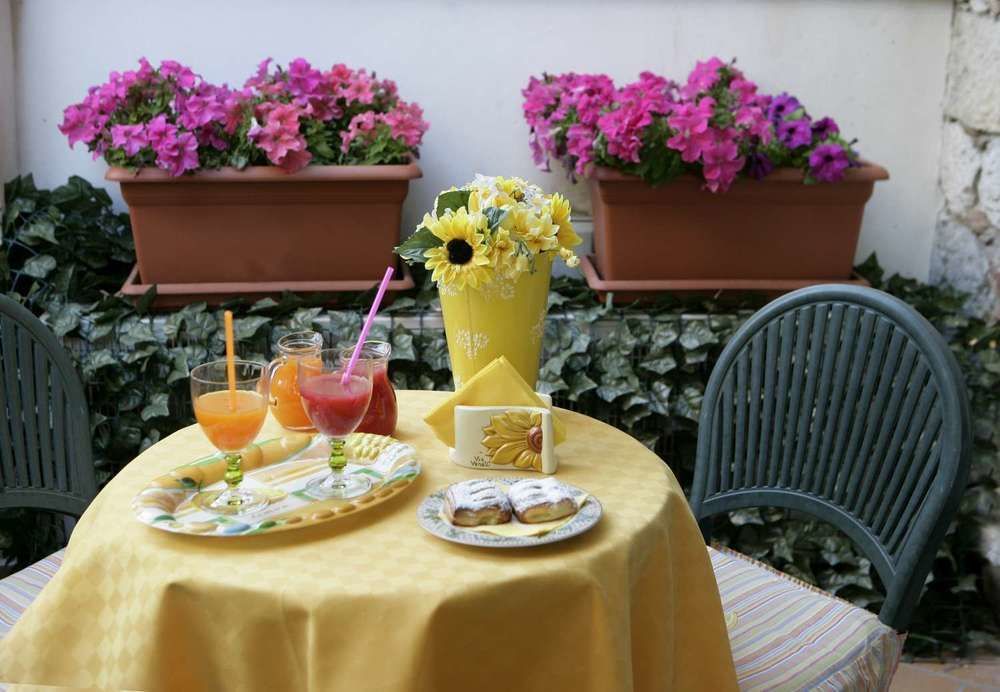 Bed And Breakfast Dionisio タオルミーナ エクステリア 写真